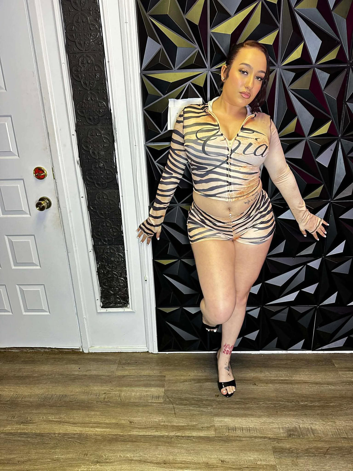 Gia Set image 0